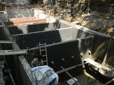 Construction of the anaerobic baffle reactor at the CoEP Pune, India. Source: ESF 2015